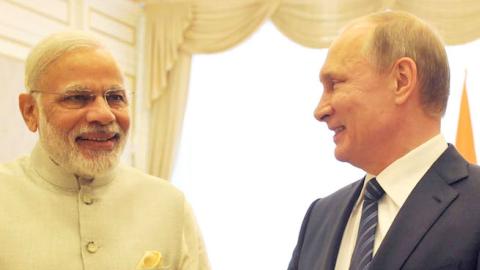 Indian PM Narendra Modi and Russian President Vladimir Putin meet on the sidelines of SCO Summit in Tashkent, June 24, 2016. (Narendra Modi/Flickr)