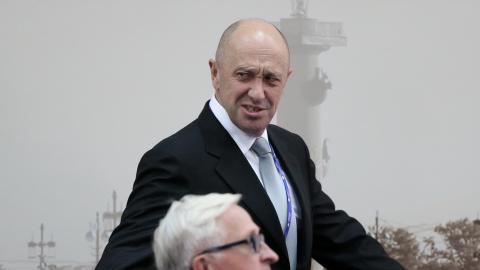 SAINT PETERSBURG, RUSSIA - JUNE 17: (RUSSIA OUT) Russian billionaire and businessman Yevgeny Prigozhin (R) and RSPP President Alexander Shokhin (L) seen during the Saint Petersburg International Economic Forum SPIEF2016 on June 17, 2016 in Saint Petersburg, Russia. (Photo by Mikhail Svetlov/Getty Images)