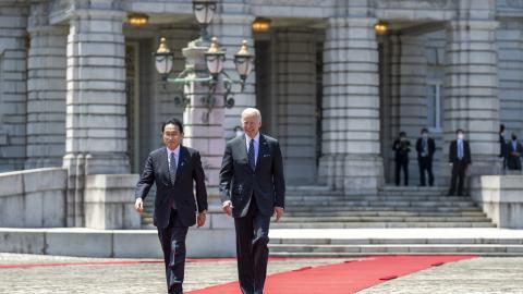President Joe Biden and Japanese Prime Minister Kishida Fumio participate in an arrival ceremony, Monday, May 23, 2022, at Akasaka Palace in Tokyo. (Official White House Photo by Adam Schultz)