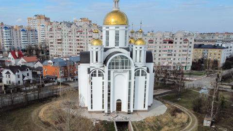 An aerial view shows the St Andrew church in Bucha, on April 7, 2022, amid Russia's military invasion launched on Ukraine. - The UN humanitarian chief said on April 7 during a visit to the town of Bucha outside the Ukrainian capital Kyiv, which included a stop at the site of a mass grave that Ukrainians had dug near a church, that investigators would probe civilian deaths uncovered after Russian troops withdrew. (Photo by RONALDO SCHEMIDT / AFP) (Photo by RONALDO SCHEMIDT/AFP via Getty Images)