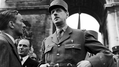 Charles De Gaulle And Georges Bidault In Paris, France On August 26, 1944 - Charles De Gaulle And Georges Bidault in front Arc de triomphe . (Photo by Serge DE SAZO/Gamma-Rapho via Getty Images)