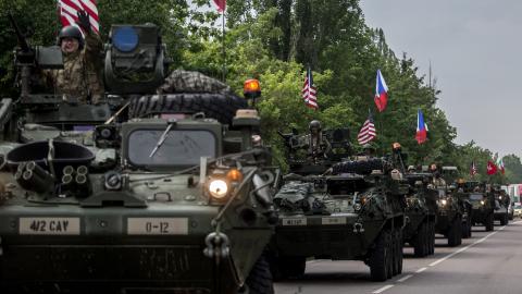 US soldiers of the 2nd Cavalry Regiment of the US Army arrive to Czech army barracks on May 27, 2016, in Prague, Czech Republic. (Photo by Matej Divizna/Getty Images)