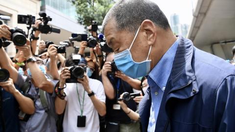 Jimmy Lai Chee-ying arrives at the West Kowloon Magistrates' Courts of the Hong Kong Special Administrative Region before a hearing in his case on May 18, 2020, in Hong Kong, China. (Li Zhihua/China News Service via Getty Images)