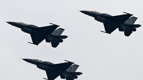 Pakistan Air Force JF-17 fighter jets perform at a rehearsal ahead of a Pakistan Day parade in Islamabad on March 21, 2024. (Getty Images)