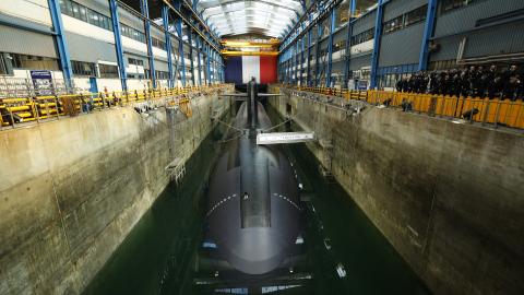 This photograph shows French Navy nuclear-powered ballistic missile submarine (SSBN) submarine "Le Temeraire" - S617 during France's President's visit to the Nuclear Submarine Navy Base of Ile Longue in Crozon, north-western France on March 2, 2026. High expectations, few certainties: on March 2, 2026, Emmanuel Macron is set to outline how France's nuclear deterrent can help strengthen security in Europe in the face of a increasingly brutal world and an increasingly uncertain US ally. This issue has been br