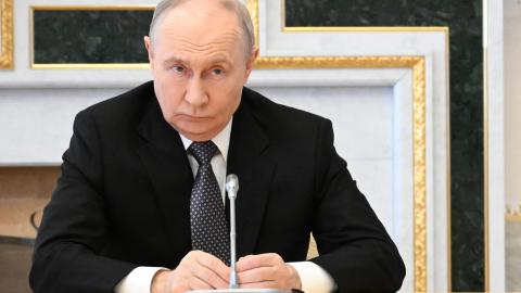 Russia's President Vladimir Putin attends a meeting with US Special Envoy Steve Witkoff in Saint Petersburg on October 21, 2026. (Getty Images)