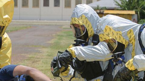 U.S. Navy conducts WMD drill in Hawaii, May 22, 2003 (United States Navy)