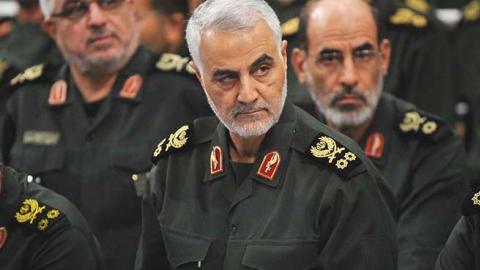 Iranian Quds Force commander Qassem Soleimani (C) attends Iranian supreme leader Ayatollah Ali Khamenei's (not seen) meeting with the Islamic Revolution Guards Corps (IRGC) in Tehran, Iran