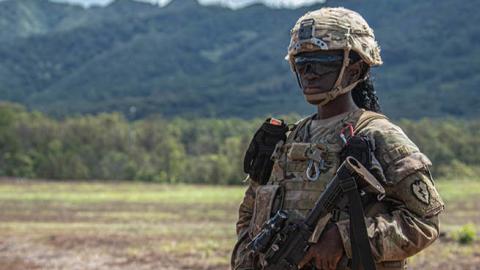 A soldier performs an air assault mission demonstration during the Indo-Pacific Army Chiefs Conference on Schofield Barracks, Hawaii, Sept. 10, 2021. (U.S. Army)