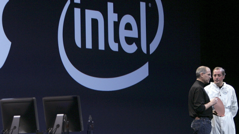 Intel CEO Paul Otellini (R) and Apple CEO Steve Jobs speak at the keynote address during the 2006 Macworld January 10, 2006 in San Francisco, California. (Justin Sullivan/Getty Images)