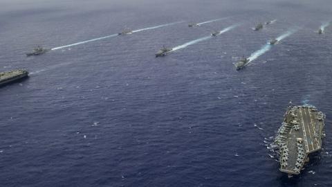 (U.S. Navy photo by Mass Communication Specialist 3rd Class Paolo Bayas/Released) 