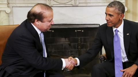President Barack Obama meets with Prime Minister Nawaz Sharif of Pakistan in the Oval Office of the White House October 22, 2015, Washington, DC. (Aude Guerrucci-Pool/Getty Images)