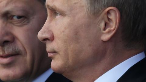 Russian President Vladimir Putin (R) and Turkish President Tayyip Erdogan attend an opening ceremony for the newly restored Moscow Cathedral Mosque on September 23, 2015 in Moscow, Russia. (Sasha Mordovets/Getty Images)