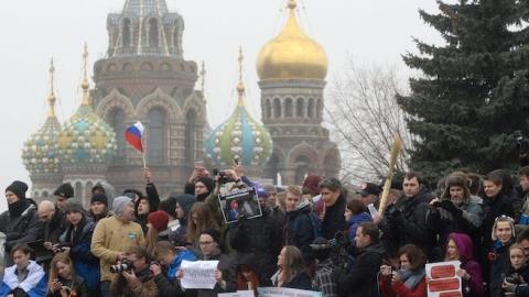 Opposition supporters rally against corruption in central Saint Petersburg on March 26, 2017. (OLGA MALTSEVA/AFP/Getty Images)