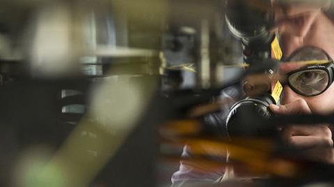 Ari Dyckovsky, 17, works on quantum physics experiments in the Physical Measurement Lab, March 5, 2012 in Gaithersburg, MD (Katherine Frey/The Washington Post via Getty Images)