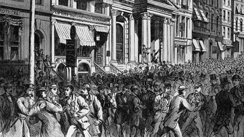 A panicked crowd in New York City after the closing of the stock exchange doors during the Panic of 1873 (Kean Collection/Archive Photos/Getty Images)