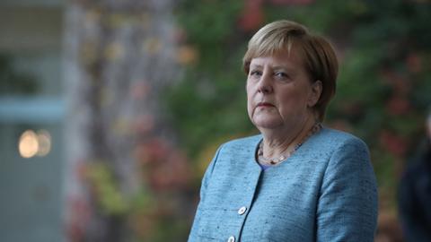 German Chancellor Angela Merkel waits for the arrival of a foreign dignitary on October 30, 2018 in Berlin. (Photo by Sean Gallup/Getty Images)