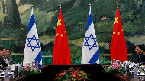 Chinese President Xi Jinping meets with Israeli Prime Minister Benjamin Netanyahu on May 9, 2013 in Beijing. Kim Kyung-Hoon-Pool/Getty Images.