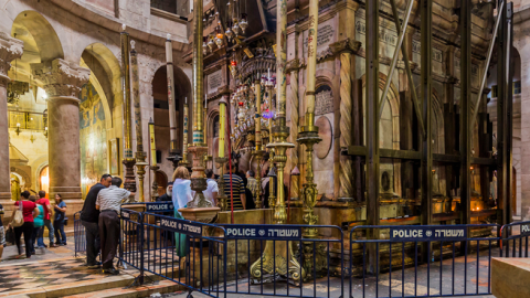 Church of the Holy Sepulchre, the Tomb of Jesus (Maremagnum/GETTY IMAGES)