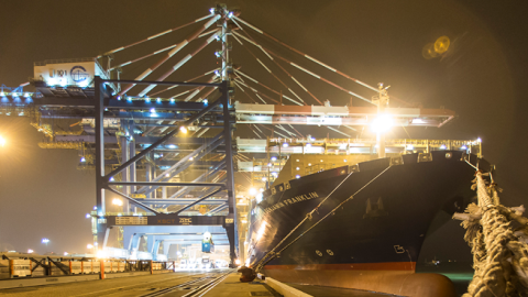 Benjamin Franklin container ship being loaded at the Xiamen Songyu Container Terminal at night in Xiamen, China, on Saturday, Jan. 30, 2016.(Qilai Shen/Getty Images)