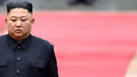 North Korea's leader Kim Jong Un attends a welcoming ceremony and review an honour guard at the Presidential Palace in Hanoi on March 1, 2019. (MANAN VATSYAYANA/Getty Images)