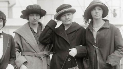 Journalist Marie Mattingly Meloney (left) with Nobel laureate Marie Curie and daughters.