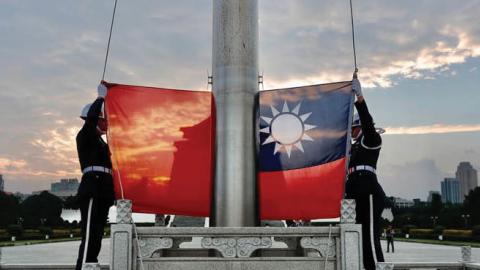 The Taiwanese flag is raised in Taipei, Nov. 15, 2020.