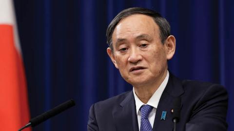 Yoshihide Suga, Japan's prime minister, speaks during a news conference at the prime minister's official residence on January 07, 2021 in Tokyo, Japan (Photo by Pool/Getty Images)