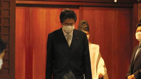 Former Prime Minister Shinzo Abe visits Yasukuni Shrine on the 76th anniversary of the WWII surrender on August 15, 2021 in Tokyo, Japan. (Photo by The Asahi Shimbun via Getty Images)