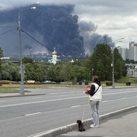 Black smoke rises from the area of Gazprom Neft’s Moscow oil refinery on the southeastern outskirts of Moscow on June 18, 2026. (Getty Images)