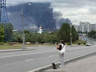 Black smoke rises from the area of Gazprom Neft’s Moscow oil refinery on the southeastern outskirts of Moscow on June 18, 2026. (Getty Images)