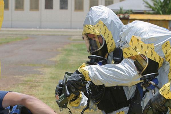 U.S. Navy conducts WMD drill in Hawaii, May 22, 2003 (United States Navy)