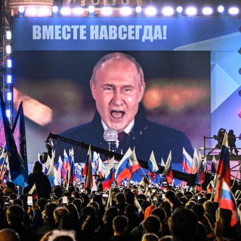 putin screen annex crimea