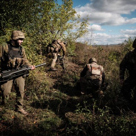 ukraine US aid mk-19 grenade launcher himars