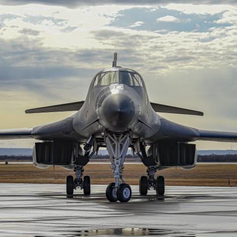 b1b lancer jet air force nuclear