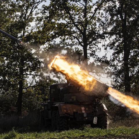 HIMARS air defense ukraine artillery aid military defense russia