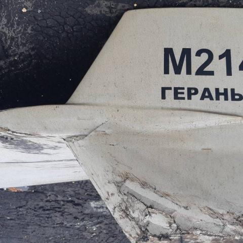 #Ukraine: In the first credible sighting of Iranian drones in use by Russian forces, here we see the remains of a HESA Shahed-136 loitering munition (or a design based on it), which is made in Iran. From the appearance, it seems it likely detonated. 
