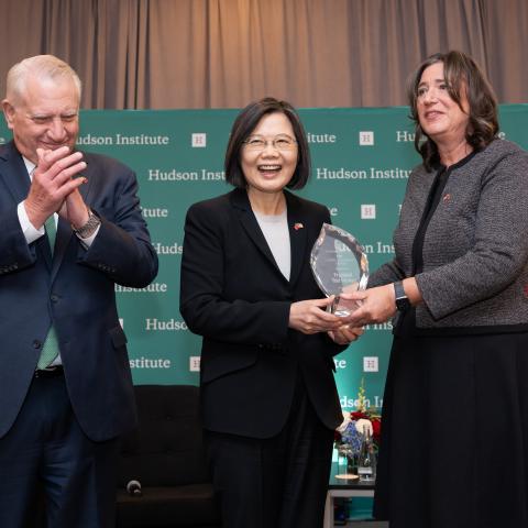 President and CEO John P. Walters and Board of Trustees Chair Sarah Stern present President Tsai Ing-wen with Hudson's Global Leadership Award. 