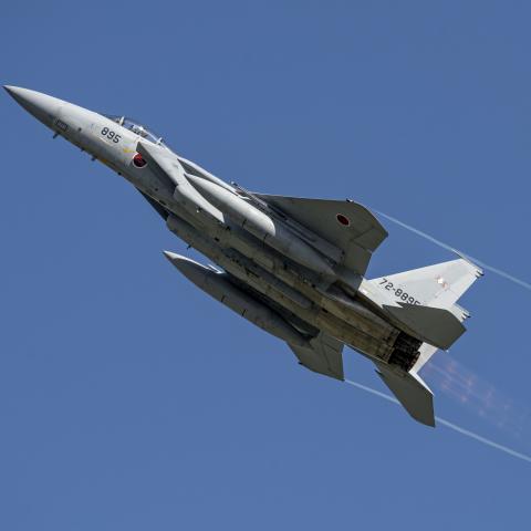 A Japan Air Self Defense Force F-15E Strike Eagle performs a demonstration during Air Fest 2025 at Misawa Air Base in Japan on September 21, 2025. (US Air Force)