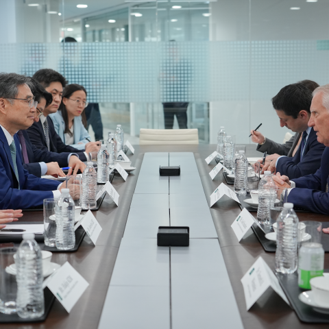 Foreign Minister Cho Hyun visited Hudson to discuss US-ROK relations and strategic priorities, security challenges in the Indo-Pacific, and paths for further cooperation.