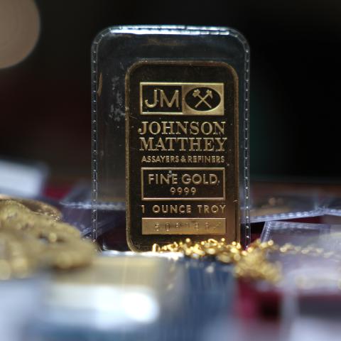 a one-ounce gold bar is displayed at Witter Coins on October 07, 2025 in San Francisco, California. Investors pushed the price of gold to $4,000 per ounce for the first time, and it has surged more than 50 percent this year. (Photo Illustration by Justin Sullivan/Getty Images)