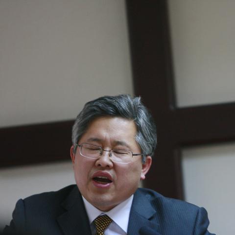 Ezra Jin Mingri, founding pastor of Zion Church, gives a sermon during a house church service in Beijing, China, on April 6, 2008. (Getty Images)