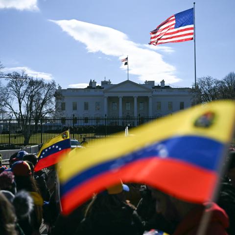 Mary Kissel appears on The John Batchelor Show to discuss the futility of appeasing Vladimir Putin regarding Ukrainian territory and the need for security plans to support Venezuela's opposition against the Maduro regime.