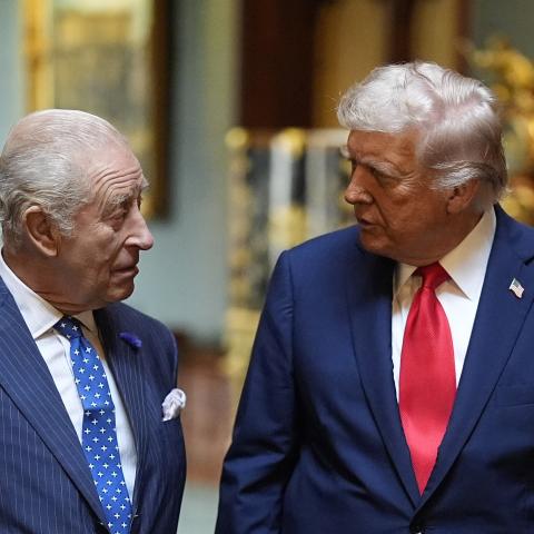  King Charles III (L) prepares to bid farewell to US President Donald Trump at Windsor Castle on day three of the President's state visit to the UK on September 18, 2025 in Windsor, England. President Trump is in England from Sept. 16-18 on his second UK state visit, with the previous one taking place in 2019 during his first presidential term. (Photo by Aaron Chown - WPA Pool/Getty Images)