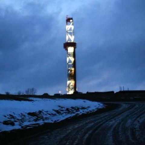 A Cabot Oil and Gas natural gas drill is viewed at a hydraulic fracturing site on January 17, 2012 in Springville, Pennsylvania. (Spencer Platt/Getty Images)