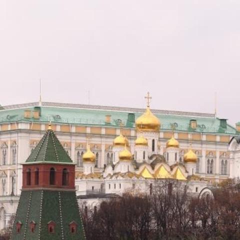 The gates of Kremlin and the Kremlin are pictured on October 31, 2013 in Moscow, Russia (Andreas Rentz/Getty Images)