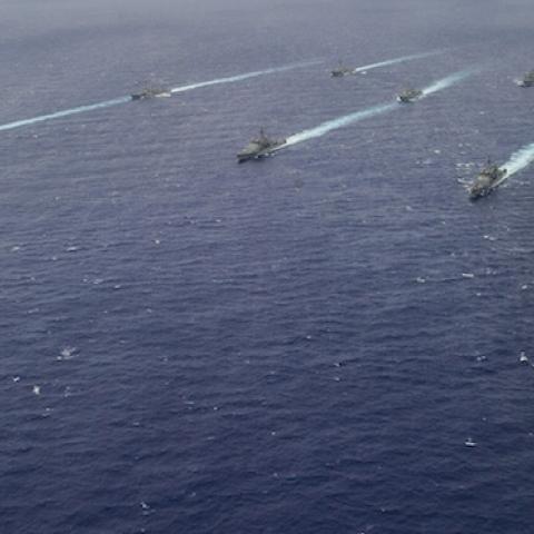 (U.S. Navy photo by Mass Communication Specialist 3rd Class Paolo Bayas/Released) 