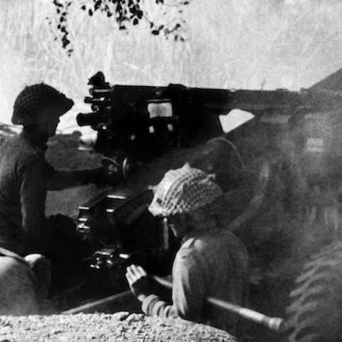 Indian army soldierss fire on Palistinian positions on December 15, 1971 during the India-Pakistani War of 1971. (AFP/Getty Images)