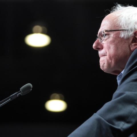 U.S. Senator Bernie Sanders speaking of Vermont at a town meeting at the Phoenix Convention Center in Phoenix, Arizona, July 18, 2015. (Gage Skidmore/Flickr)