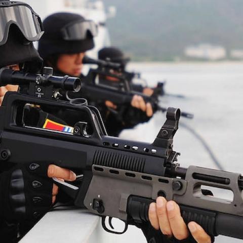 Soldiers of Chinese navy special force during a drill on March 2, 2010 in Hainai, China. (VCG via Getty Images)